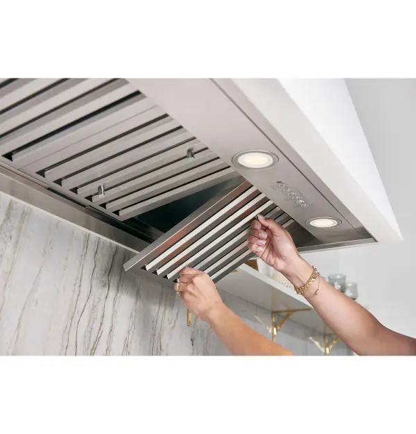 GE 20” Custom Hood Insert w/ Dimmable LED Lighting