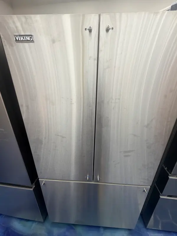 Vik - 36"W French Door Bottom Freezer