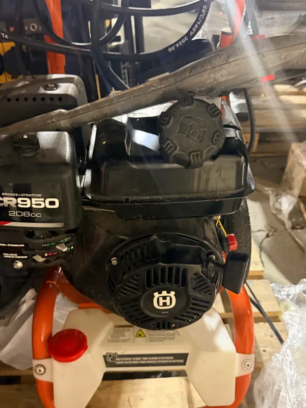 HUSQVARNA 3200 PSI GAS