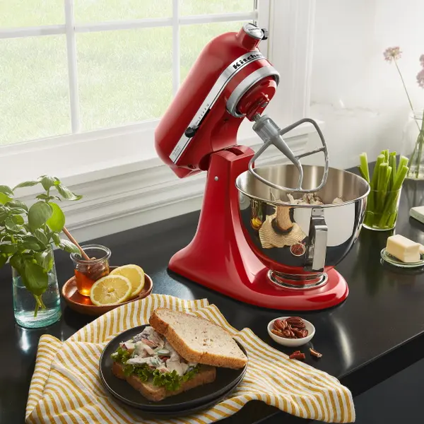 KitchenAid Deluxe 4.5 Quart Tilt-Head Stand Mixer – Pistachio