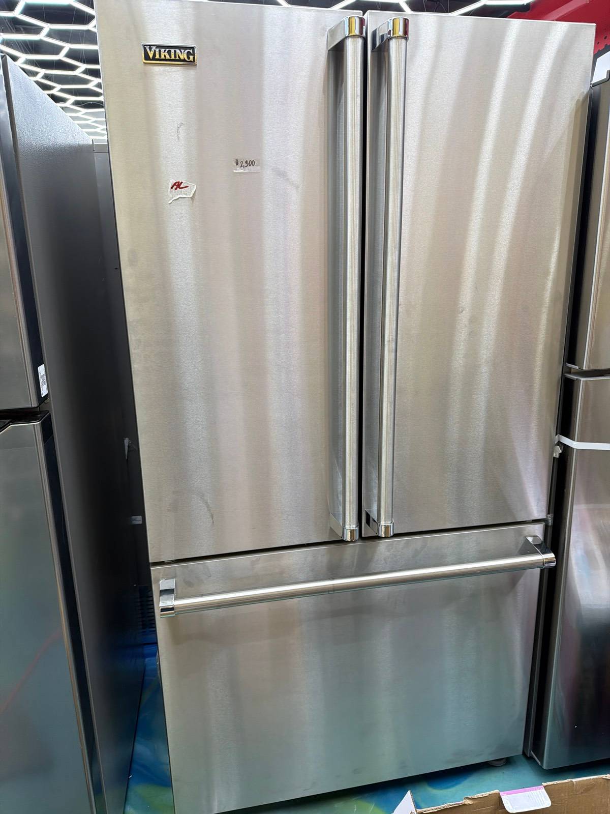 Viking Vik - 36"W FRENCH DOOR BOTTOM FREEZER