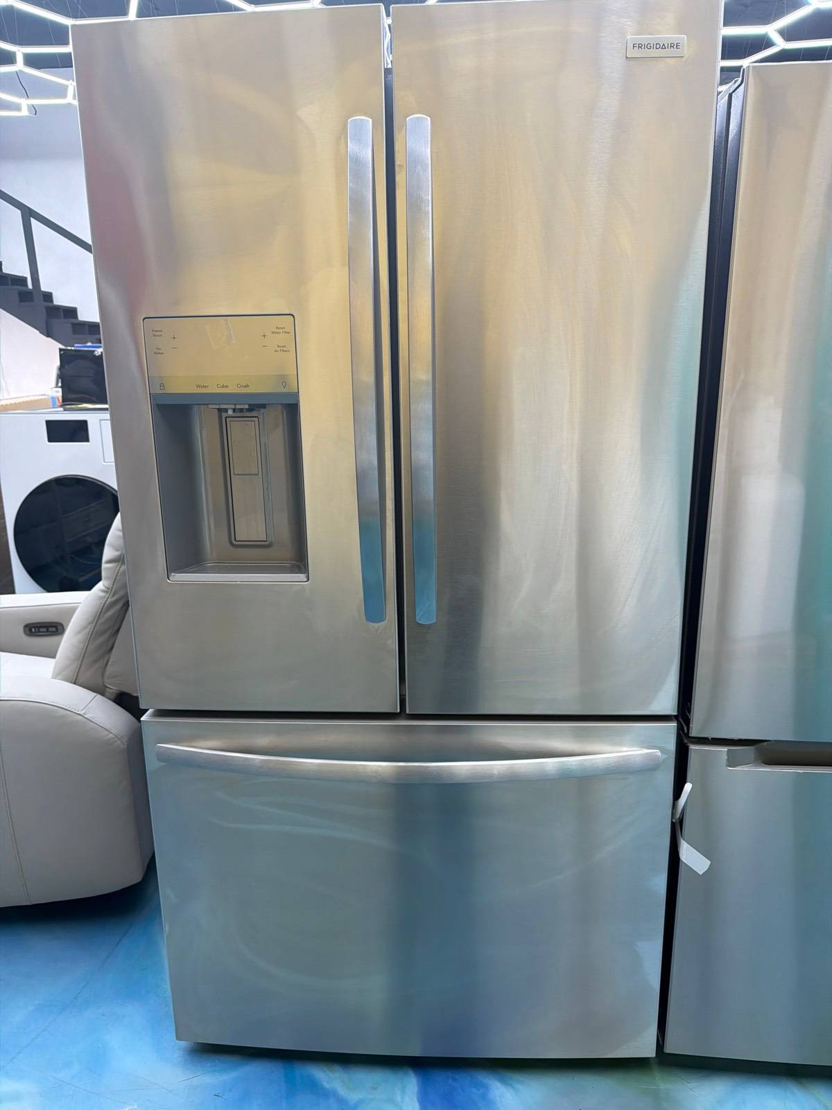 EL FRFC2323AS 23 CU FT